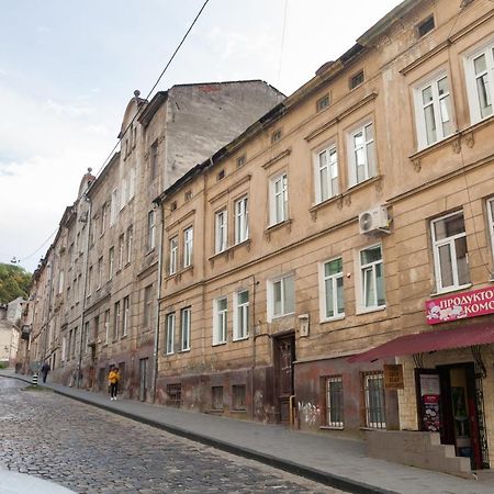 City Center Apartments Lviv Bagian luar foto
