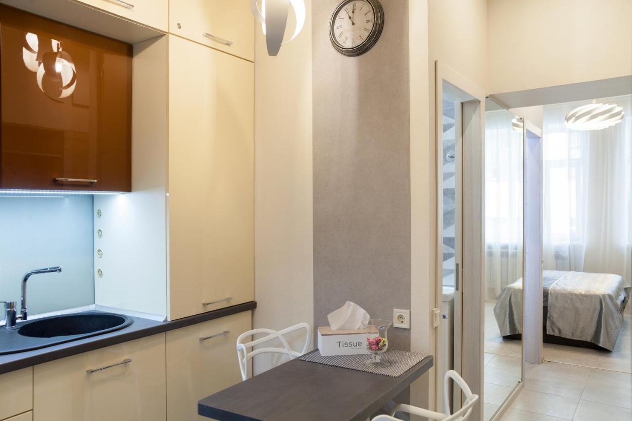 City Center Apartments Lviv Bagian luar foto